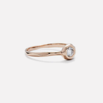 Side view of Pebble Ring / White Diamond