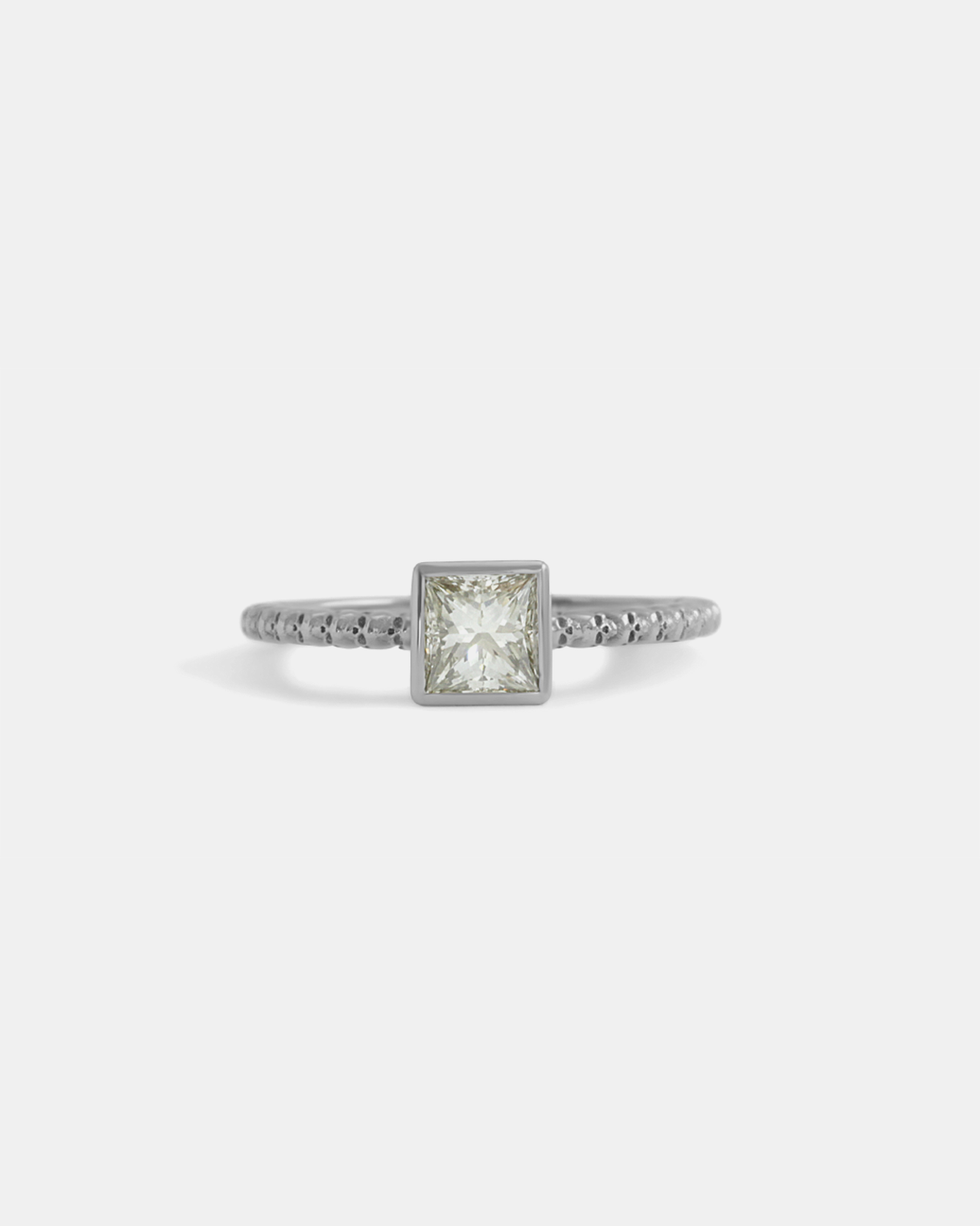 Front view of Square Bezel Skull Shank / White Diamond
