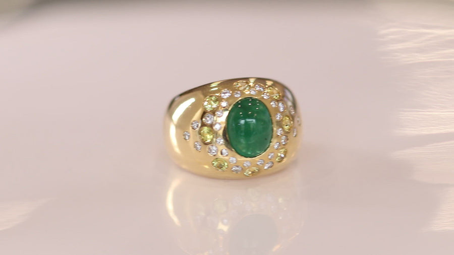 Dome / Emerald Ring