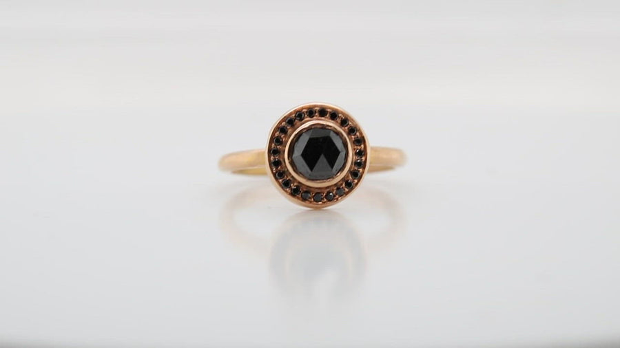 Corona / Black Diamond Ring
