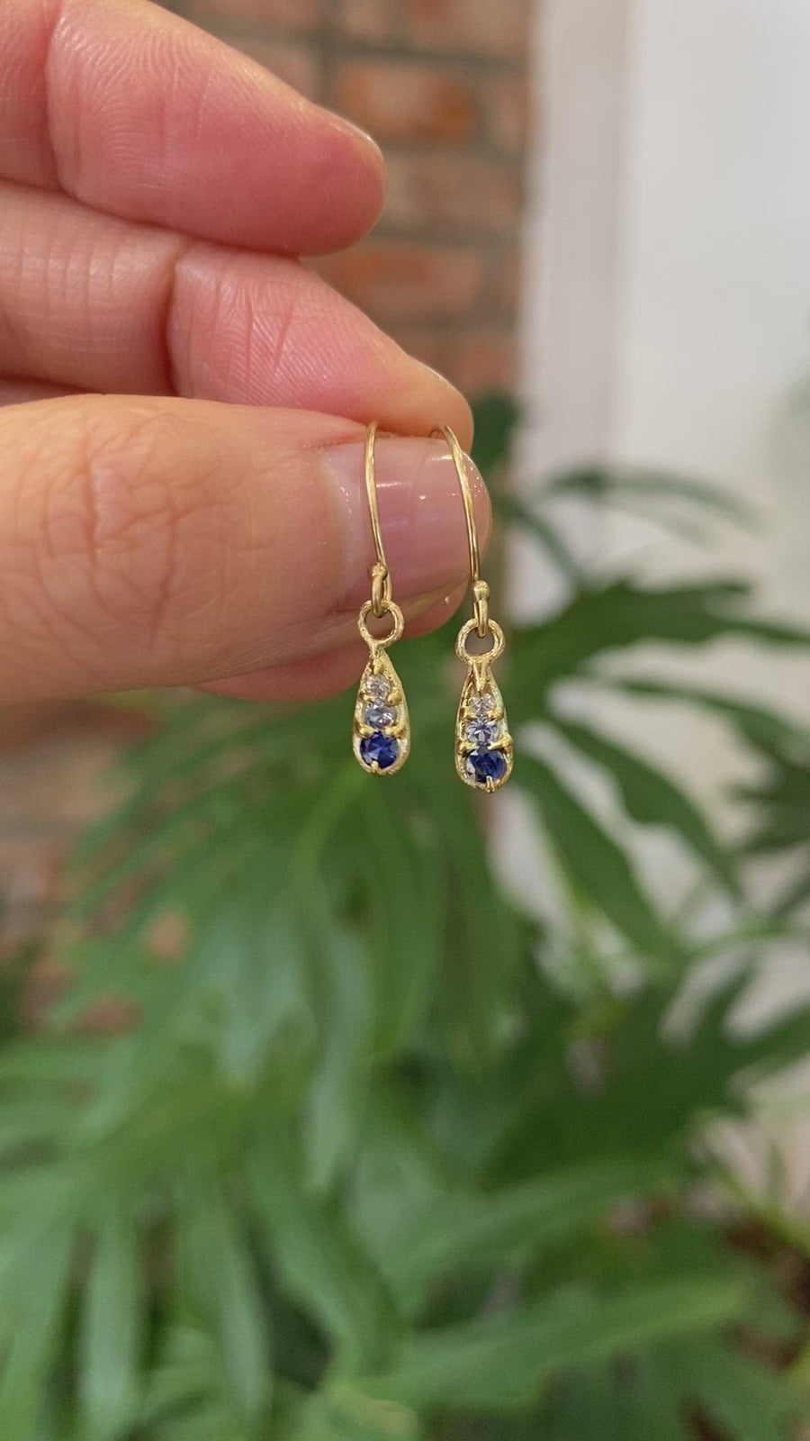 Silk / Gradient Blue Sapphire Earrings