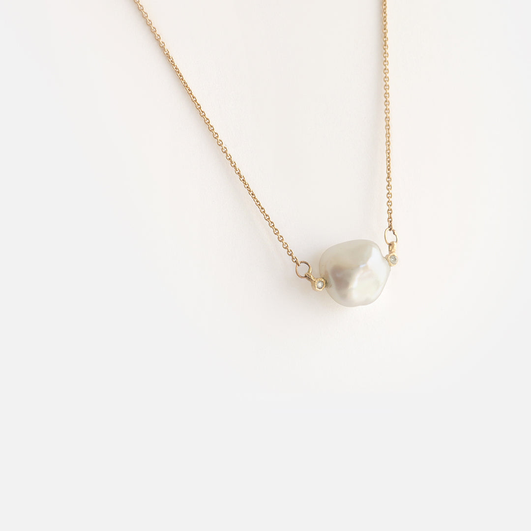 Keshi Pearl and White Diamonds I / Necklace By Ariko