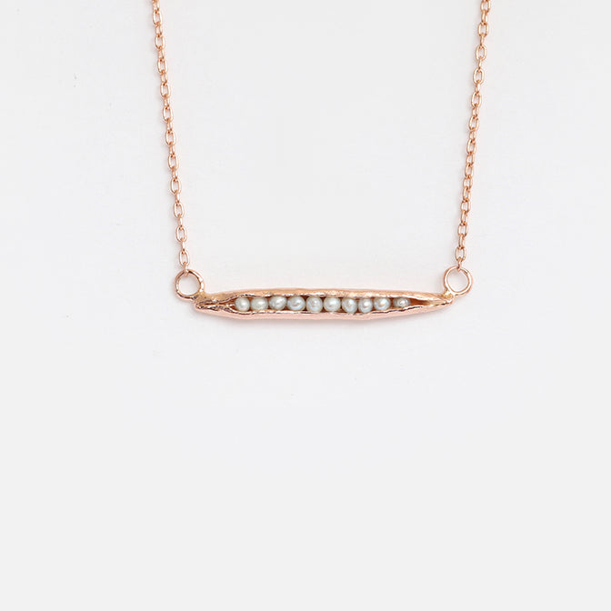 Cluster of Pearls / Pink Pendant By Ariko