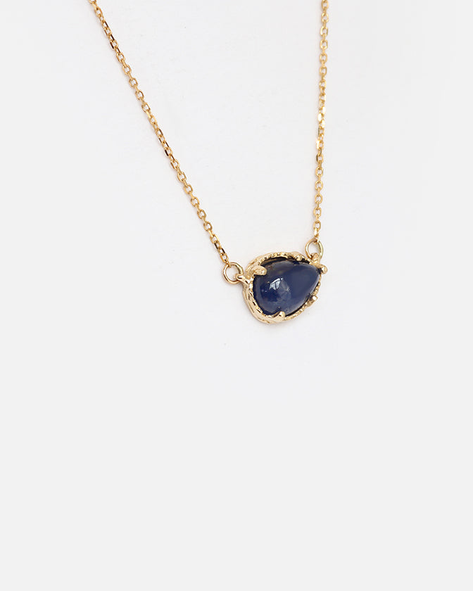 Blue Sapphire / Pendant By Ariko