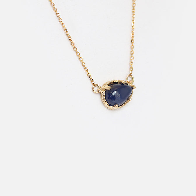 Blue Sapphire / Pendant By Ariko