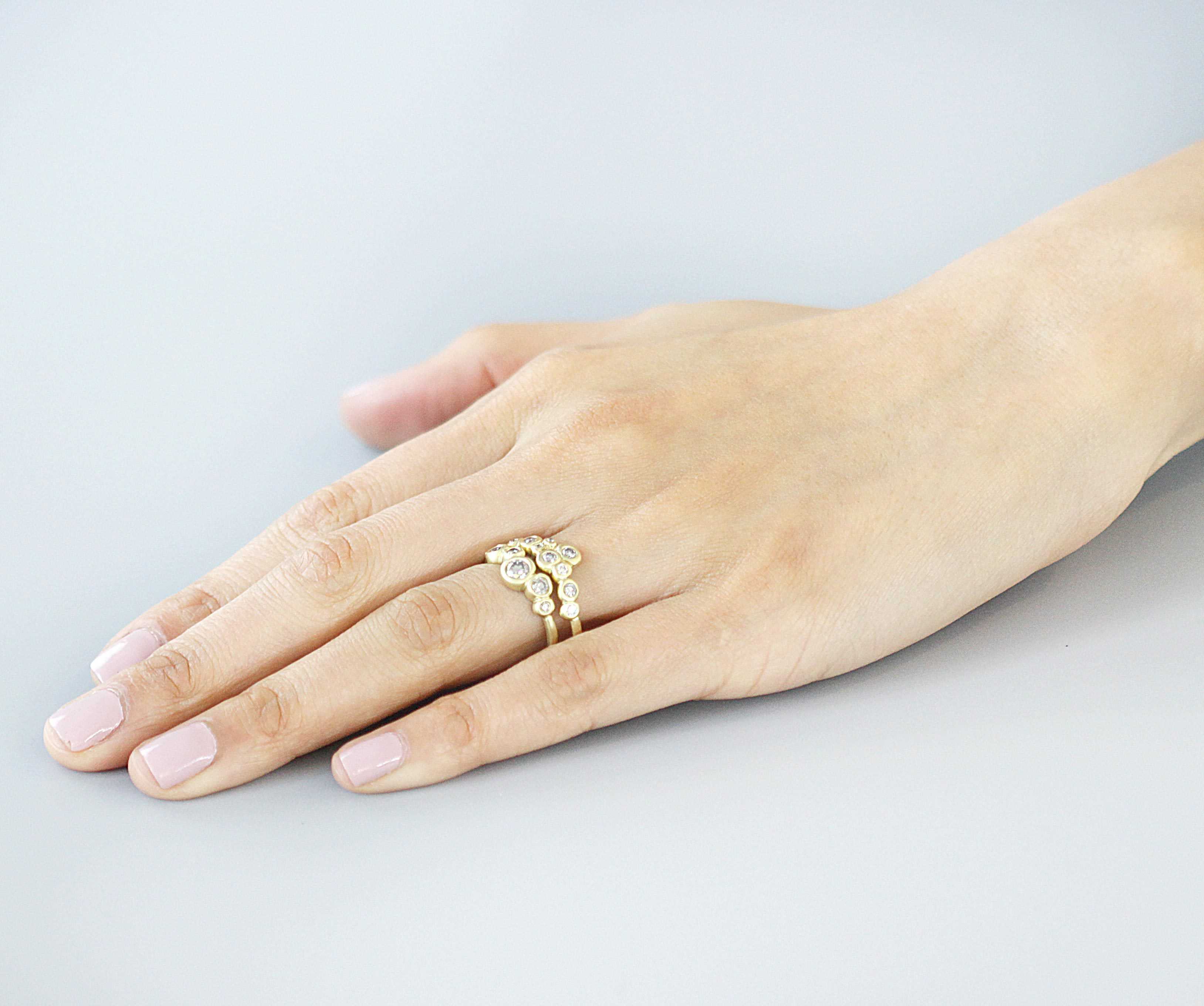 Bubble 1 / White Diamond Ring By Hiroyo