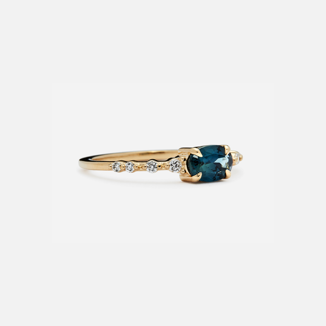 Bowie / Sapphire Ring By Casual Seance in Engagement Rings Category