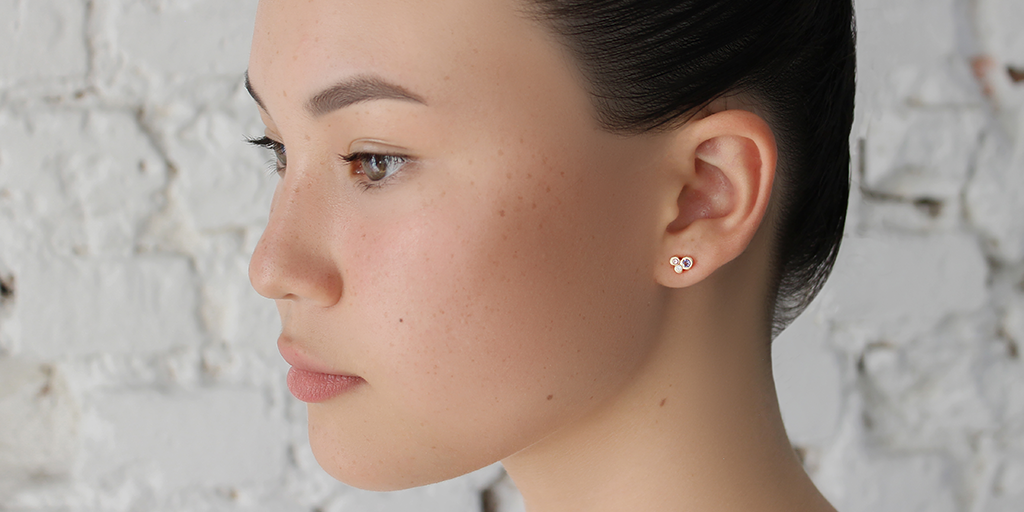 Bubble 16 / Studs By Hiroyo