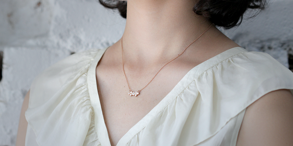 Bubble 6 / White Diamond Pendant By Hiroyo