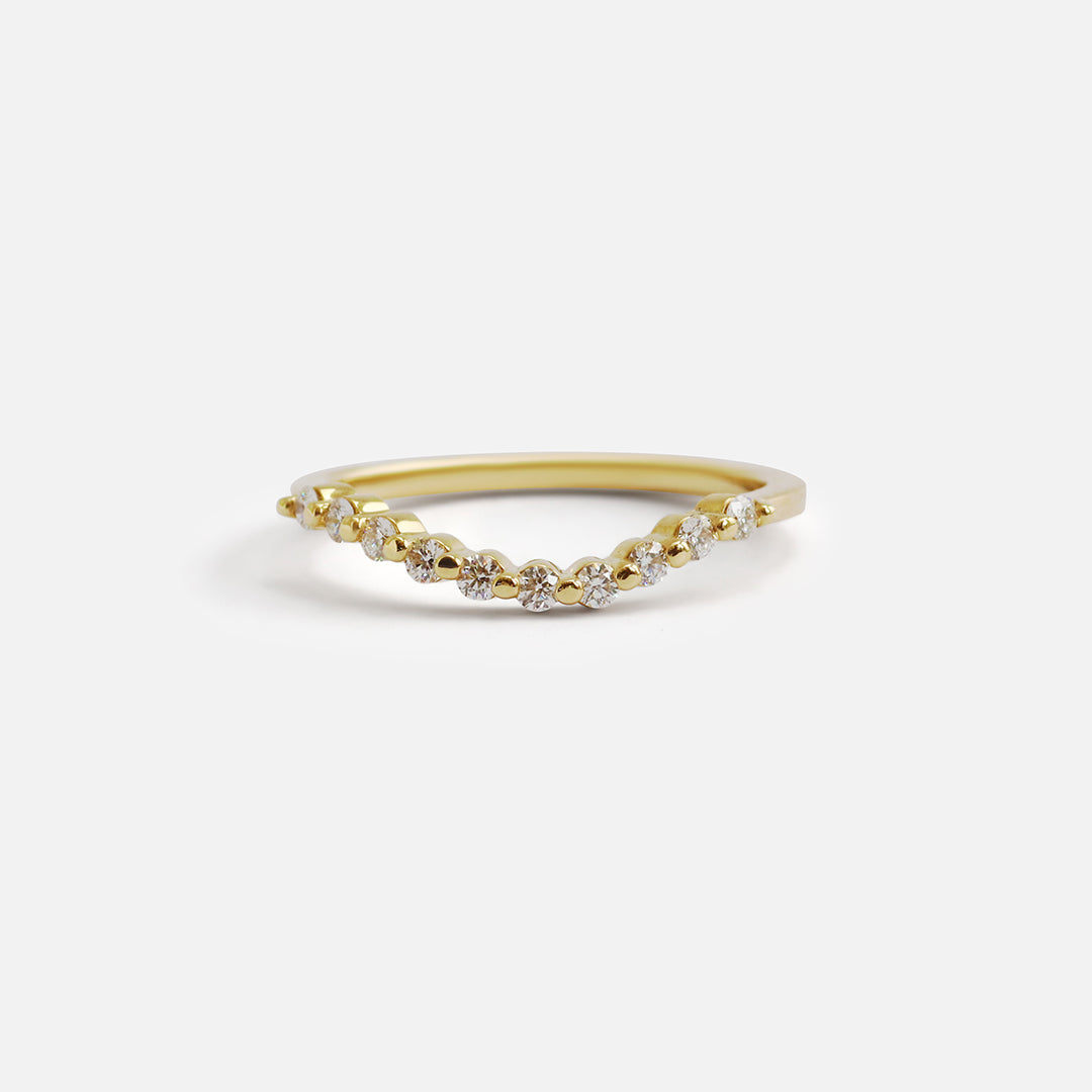 Dot / Diamond Curve Band By Casual Seance in Wedding Bands Category