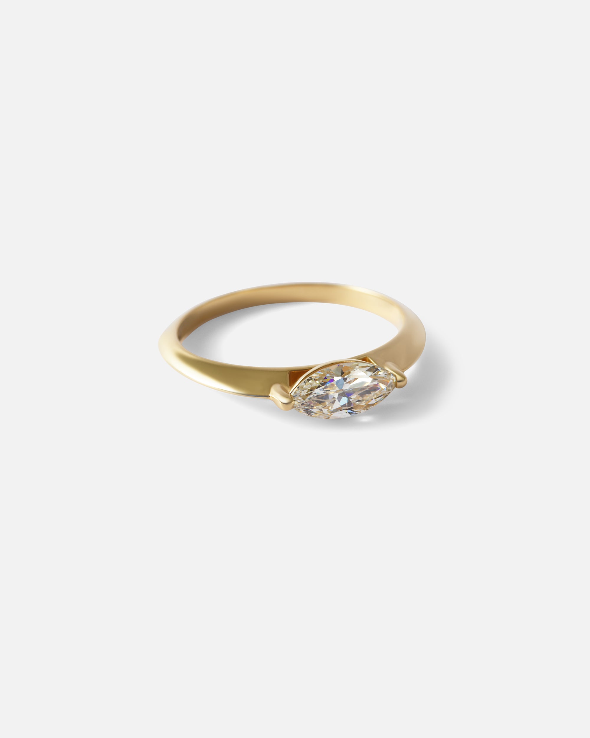 Florence / White Diamond Ring By Casual Seance