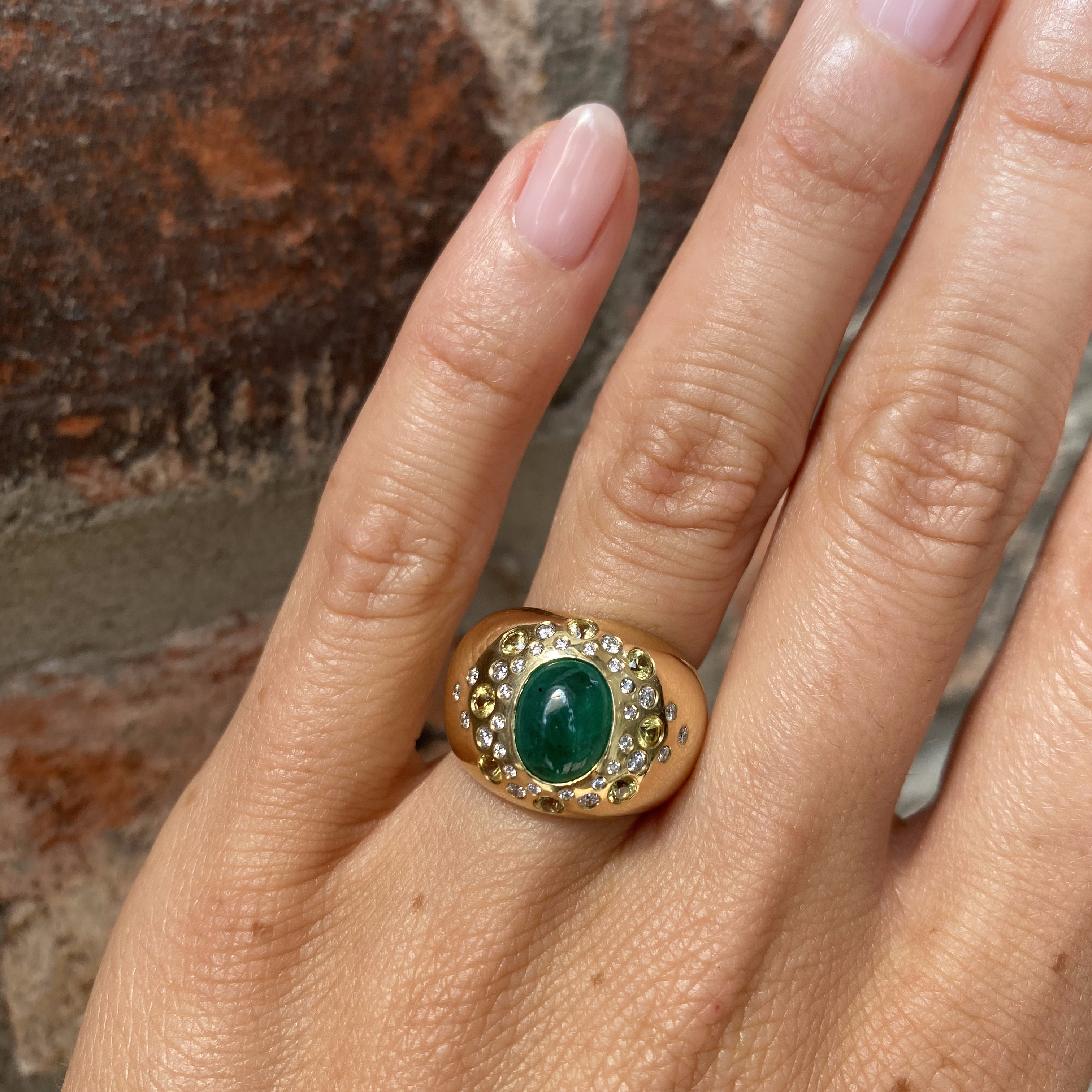 Dome / Emerald Ring By Hiroyo