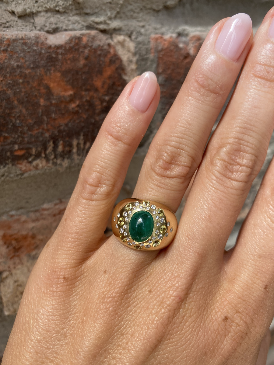 Dome / Emerald Ring By Hiroyo in ENGAGEMENT Category