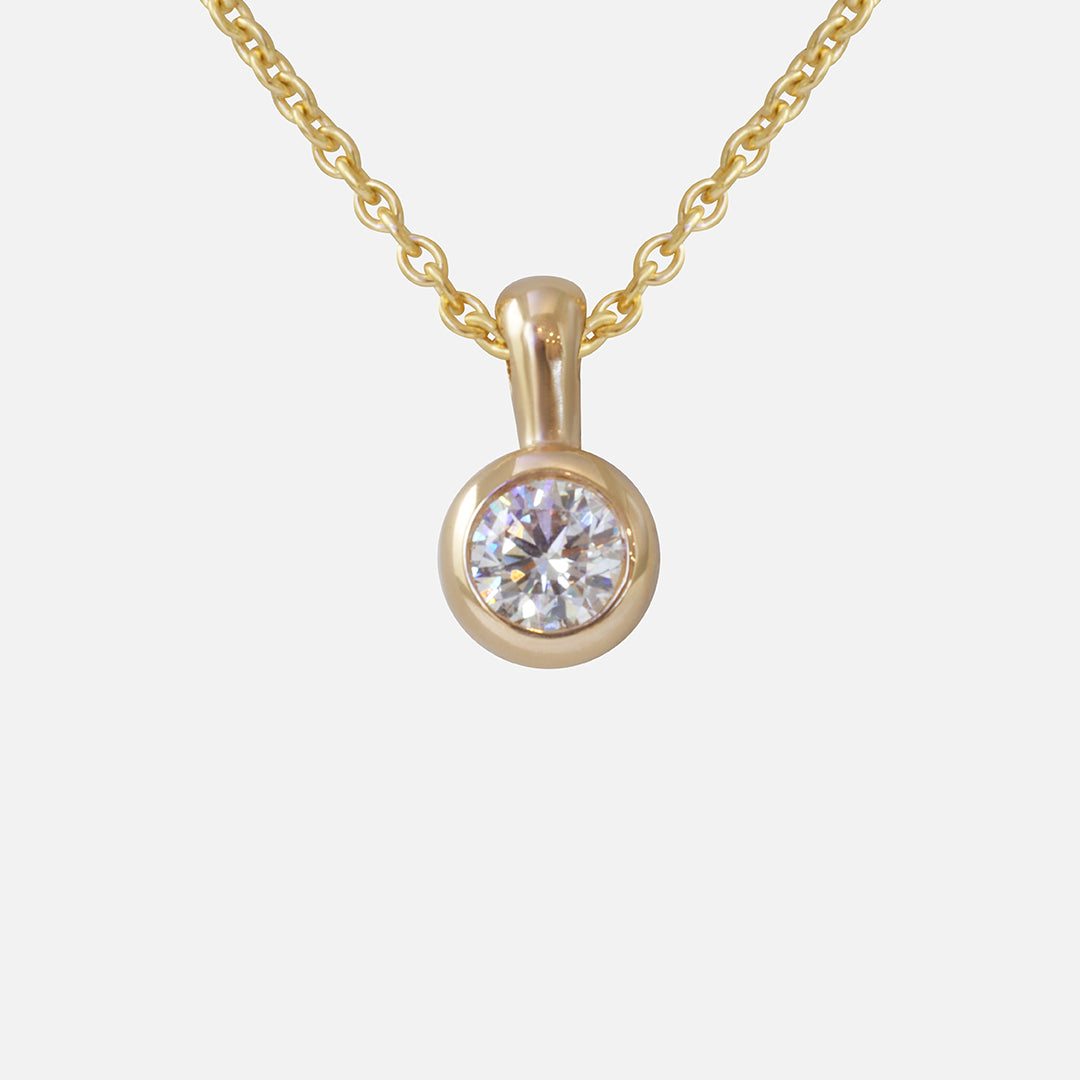 Diamond Solo / Pendant By fitzgerald jewelry in pendants Category