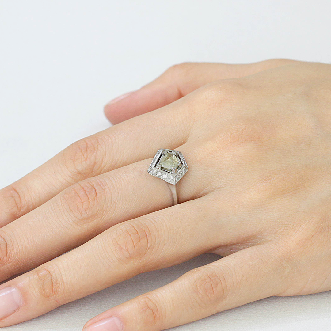 Geo Halo / 0.70ct By Hiroyo in ENGAGEMENT Category