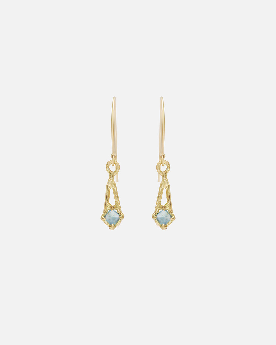 Silk / Pyramid Blue Sapphire Earrings By Hiroyo