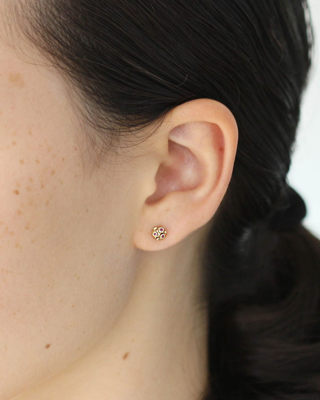 Melee 34A / Ruby Studs By Hiroyo