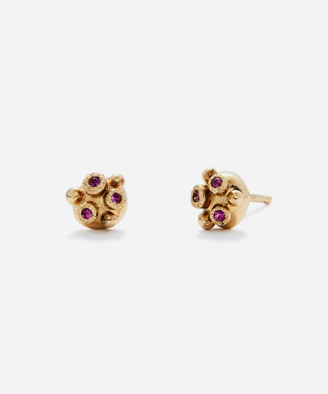 Melee 34A / Ruby Studs By Hiroyo