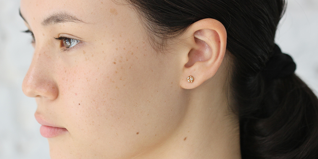 Melee 34A Studs / White Diamond By Hiroyo