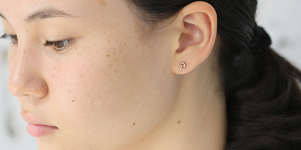 Melee 34B / Diamond Studs By Hiroyo in Earrings Category