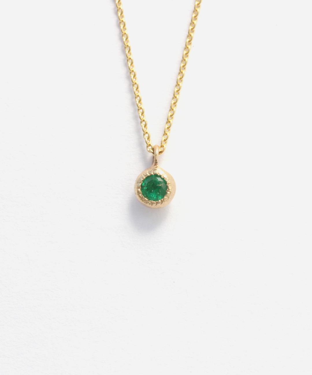 Melee Ball / Emerald Pendant By Hiroyo