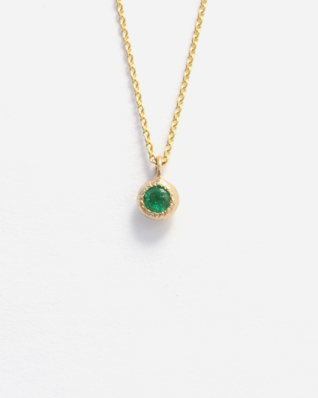 Melee Ball / Emerald Pendant By Hiroyo
