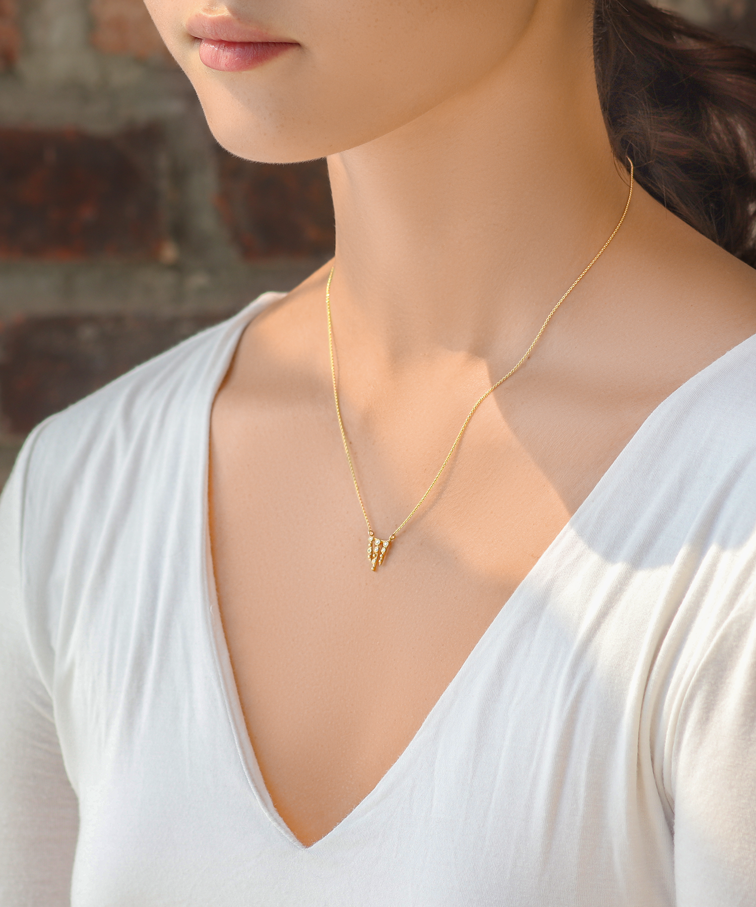 Melee 67 / White Diamond Pendant By Hiroyo