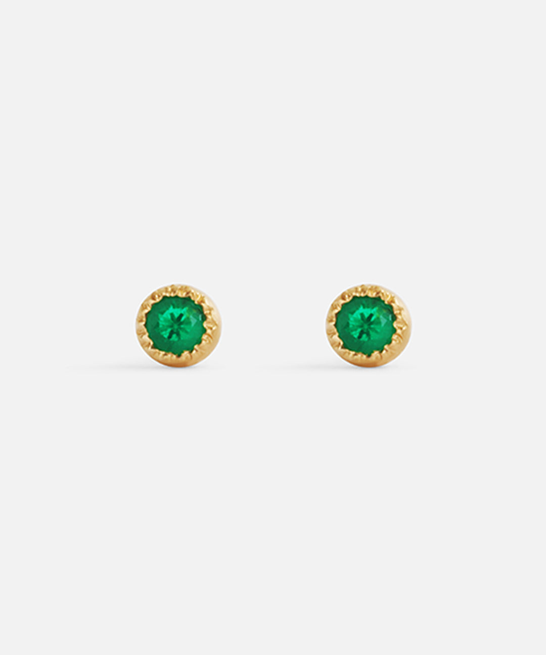 Melee Ball / Emerald Studs By Hiroyo