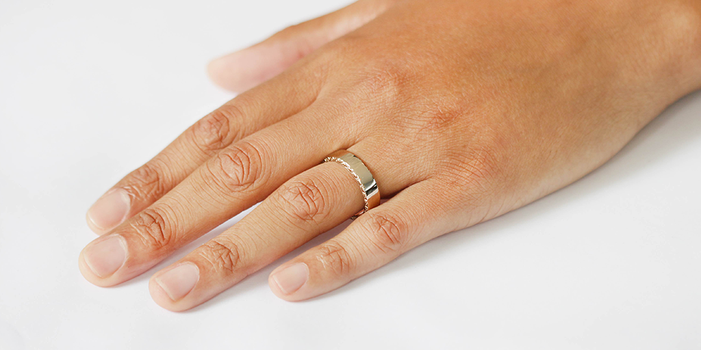 Heart Shaped Infinity Twist Diamond Engagement Ring In 950 Platinum |  Fascinating Diamonds