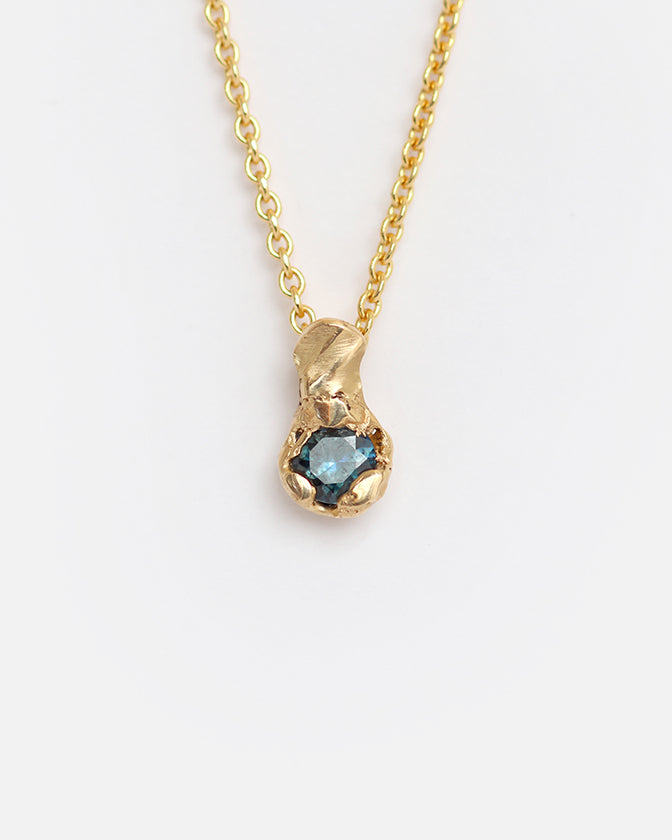 Centre Pendant / Blue Sapphire By Rigby Leigh in pendants Category