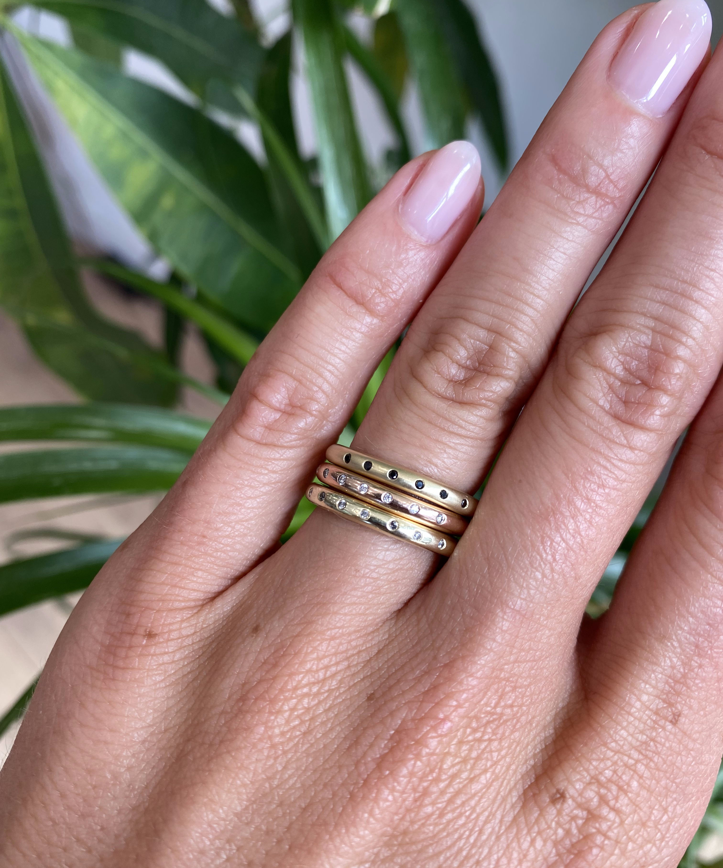 Round Band / Flush 8 White Diamonds By fitzgerald jewelry