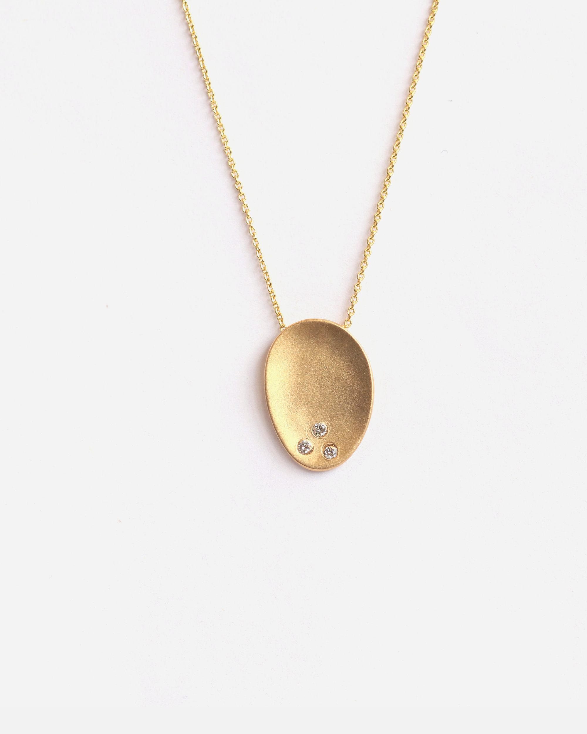 Sasa / Small Yellow Gold + Diamonds Pendant By Hiroyo