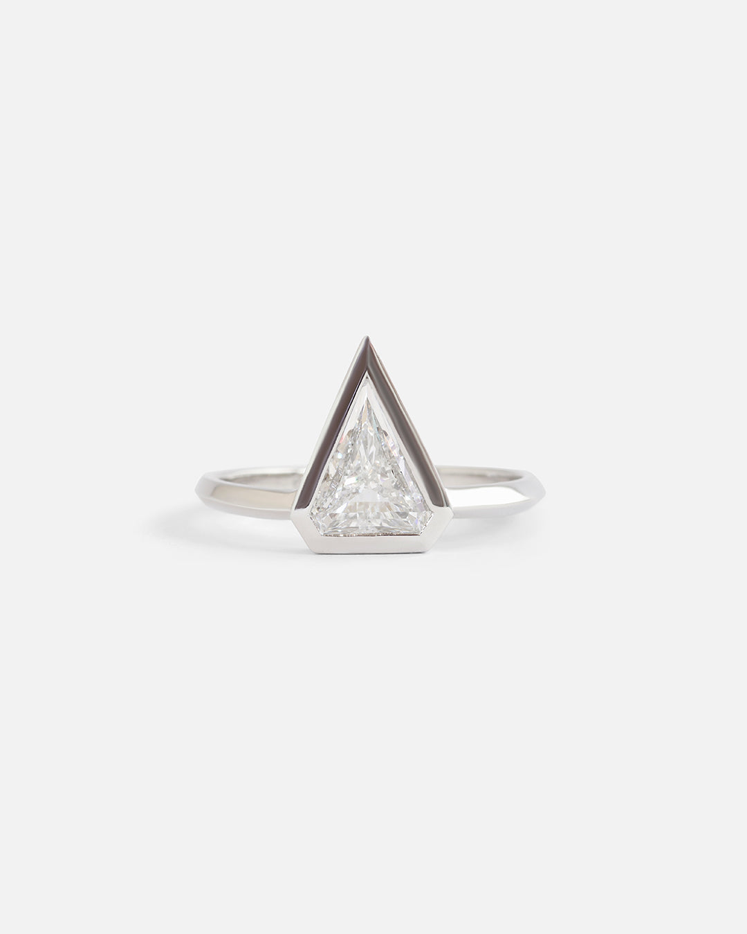 Shield Diamond / Ring By Hiroyo