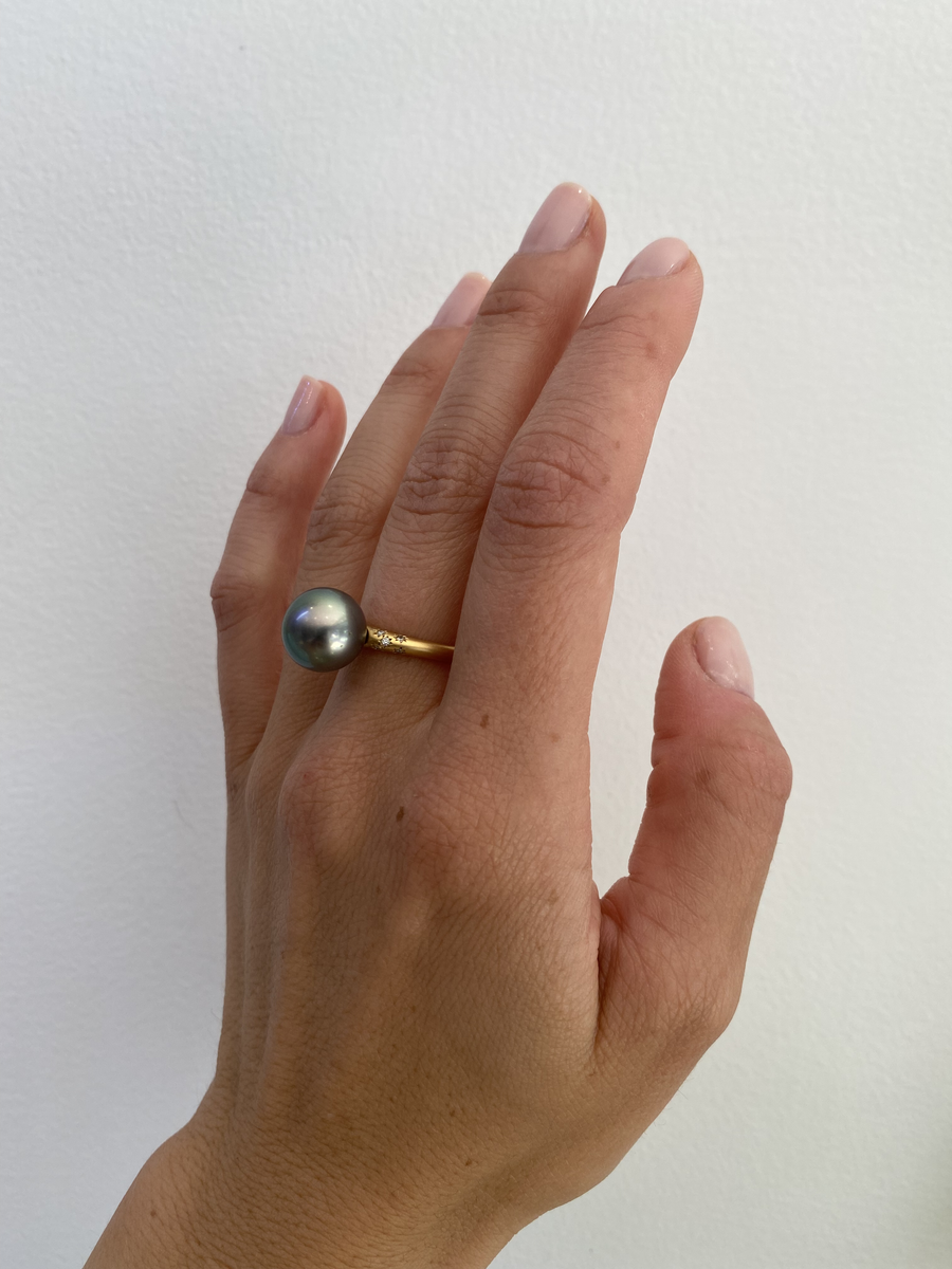 Umi / Moon + Stars Ring By Hiroyo in ENGAGEMENT Category