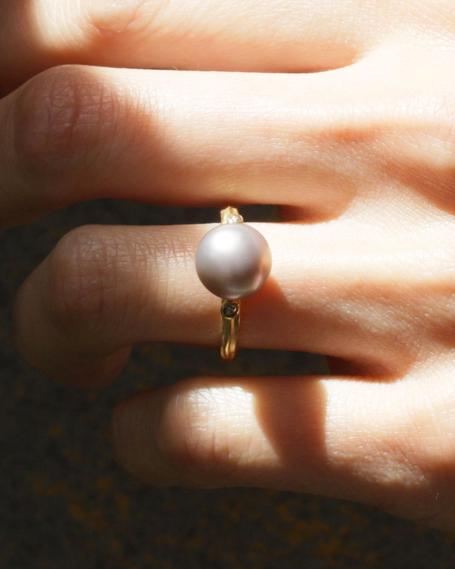 Umi / Double Diamond Ring By Hiroyo in ENGAGEMENT Category
