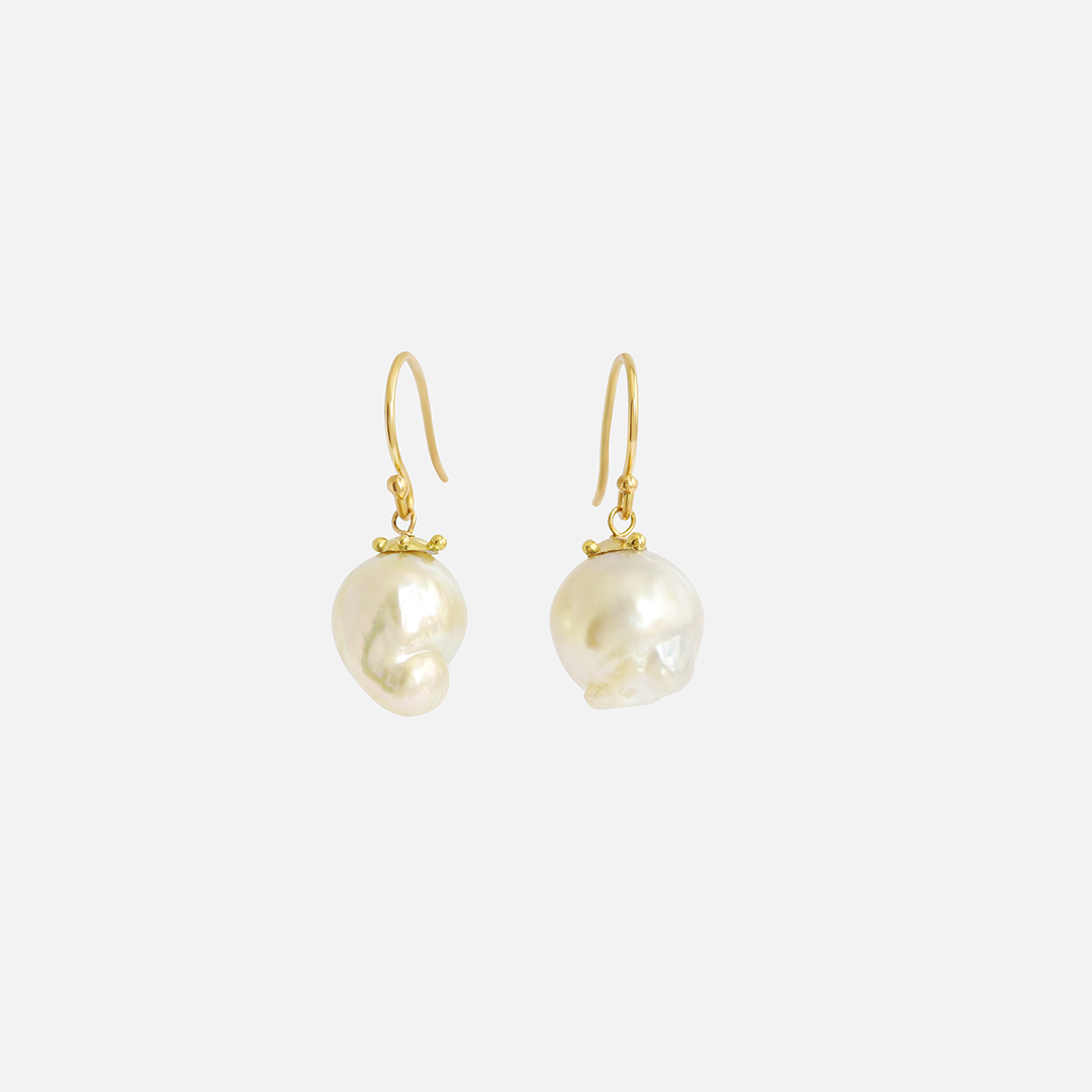 Umi / South Sea Pearl Earrings By Hiroyo in earrings Category