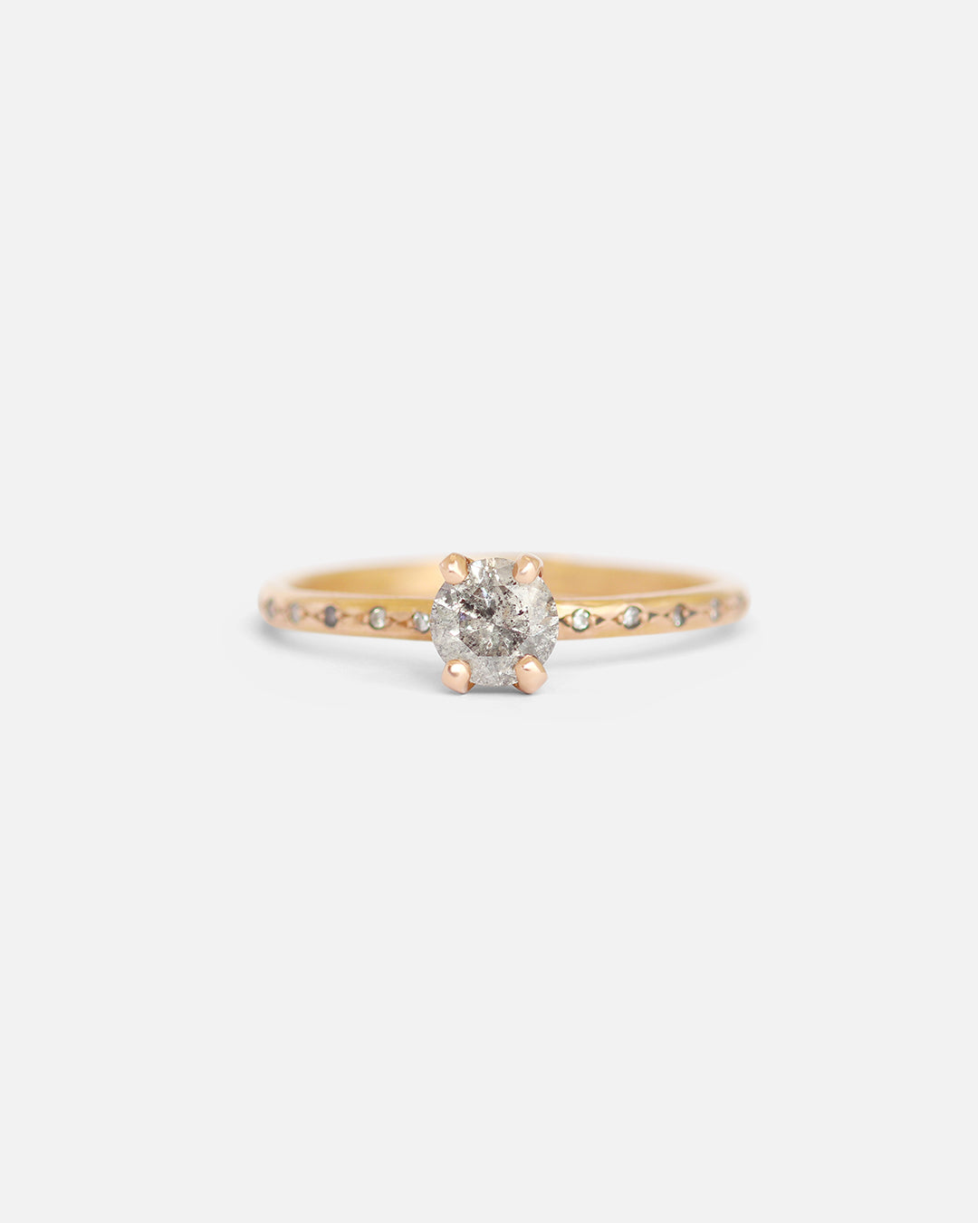 Front view of Echo / Salt & Pepper Ring