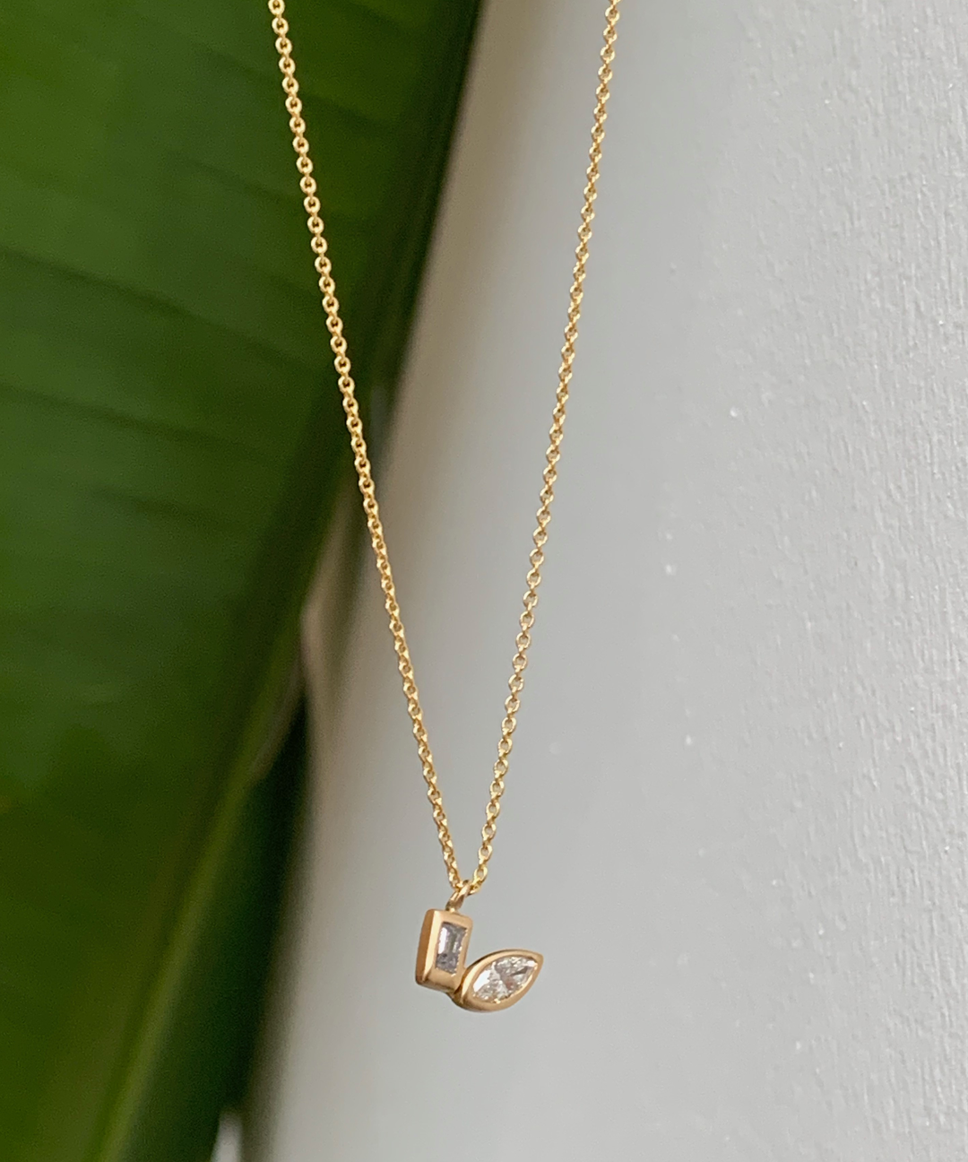 Bubble 14 / Colored Diamond Pendant By Hiroyo