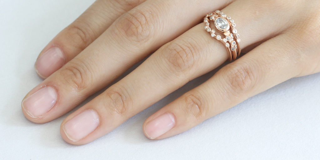 Melee 18 / White Diamonds By Hiroyo in rings Category
