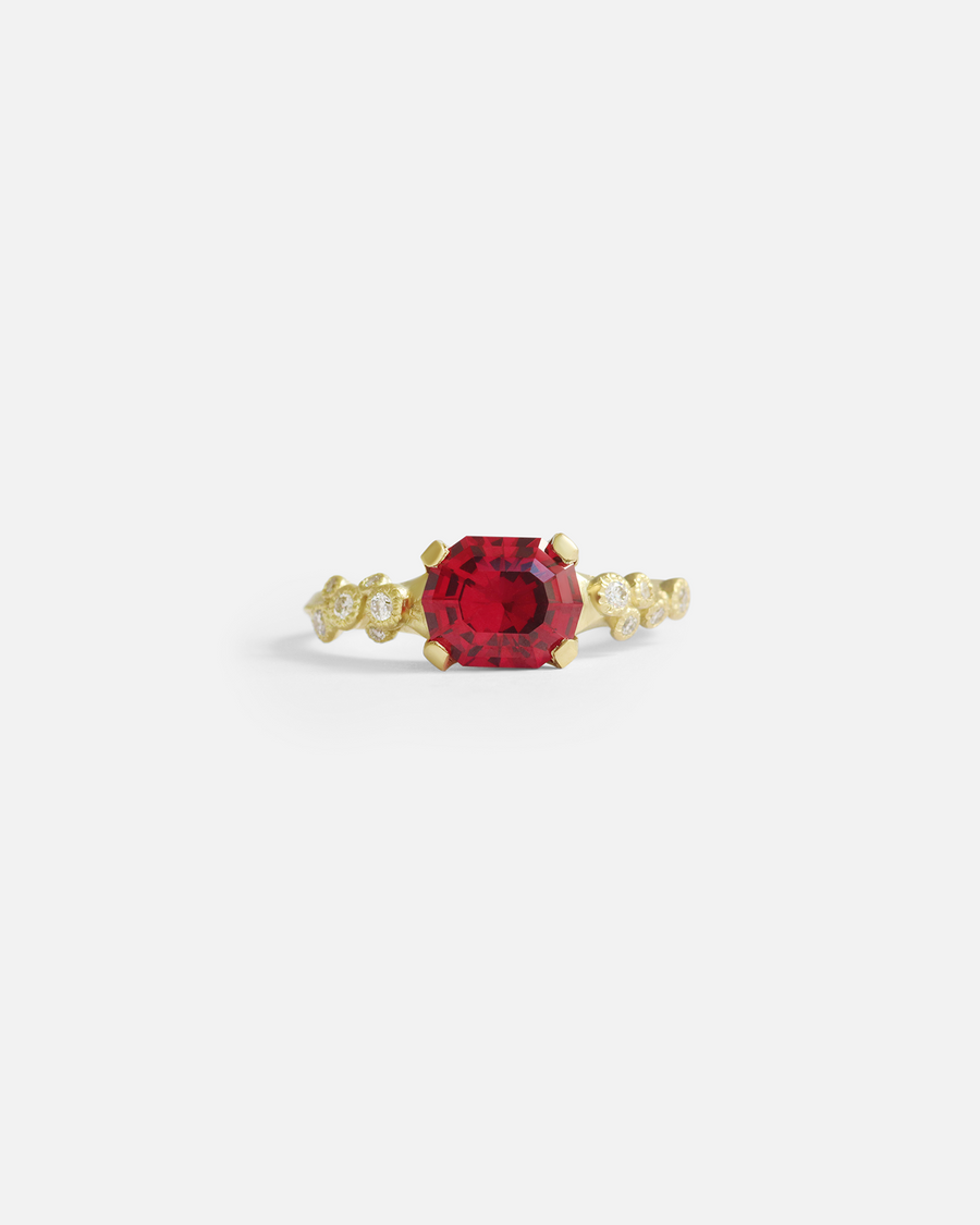 Melee E5 / Rhodolite Garnet By Hiroyo in ENGAGEMENT Category