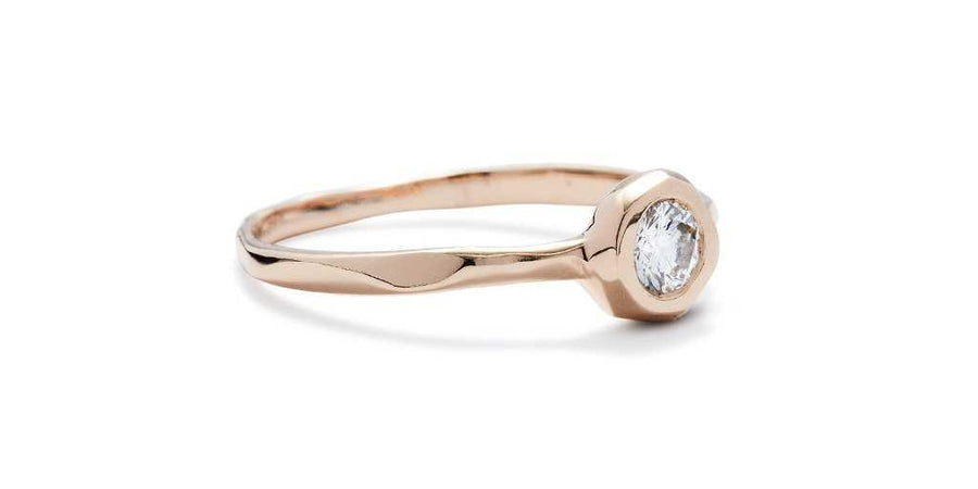 Pebble Ring / White Diamond By Hiroyo in Pebble Category